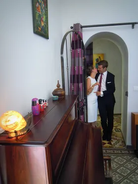 Des hôtes just married